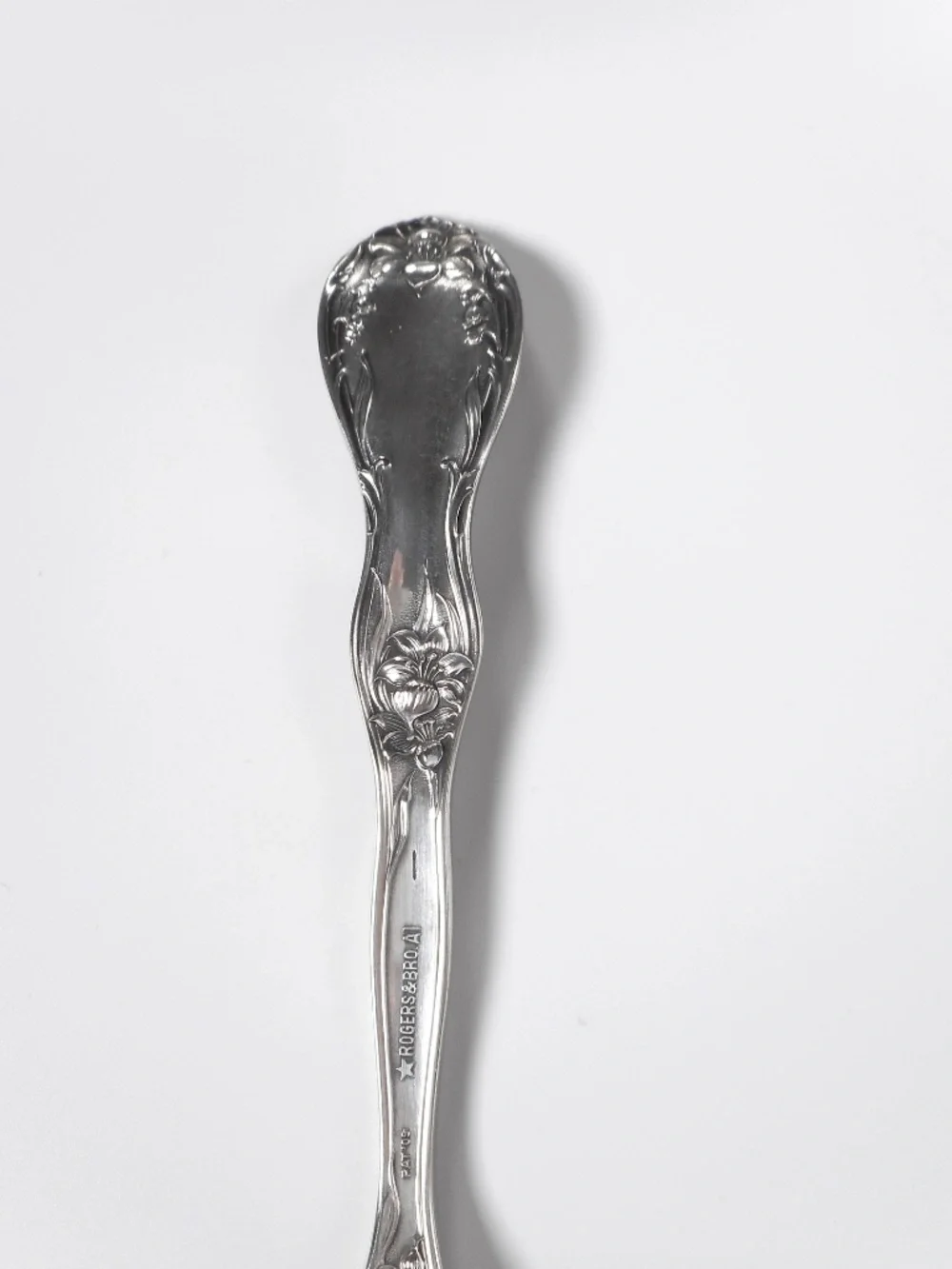 VTG Wm Rogers & Bro 1909 AI Silverplate Floral Lily Monogram Serving Fork 8.5
